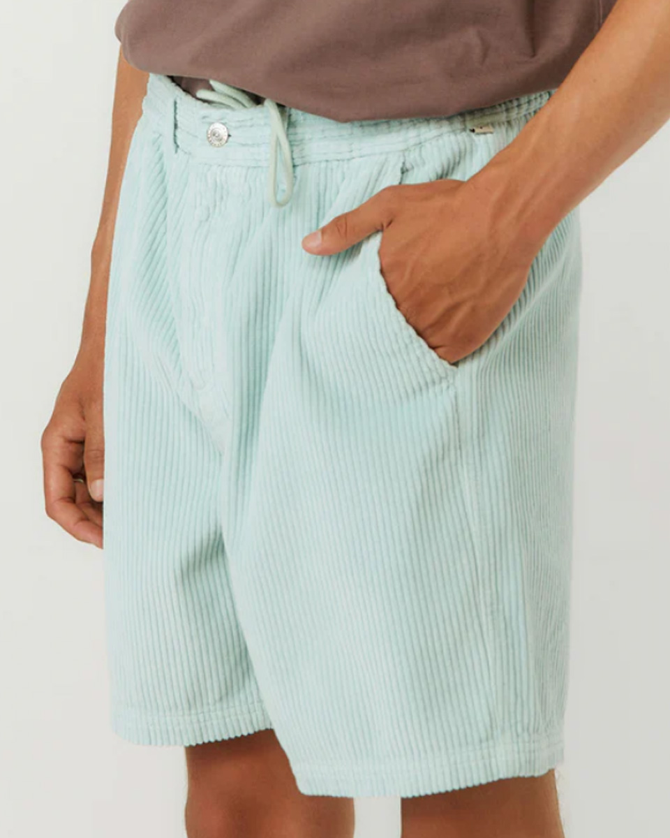 Pukas Corduroy walkshort mist (last size: M)